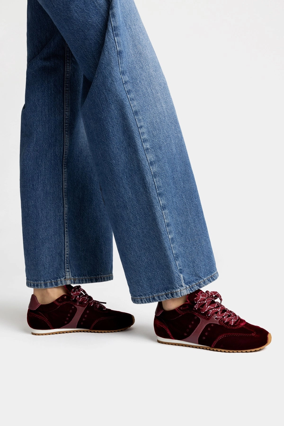 Stella Sneaker In Wine Velvet Seamless Fit Outdoor Explorers