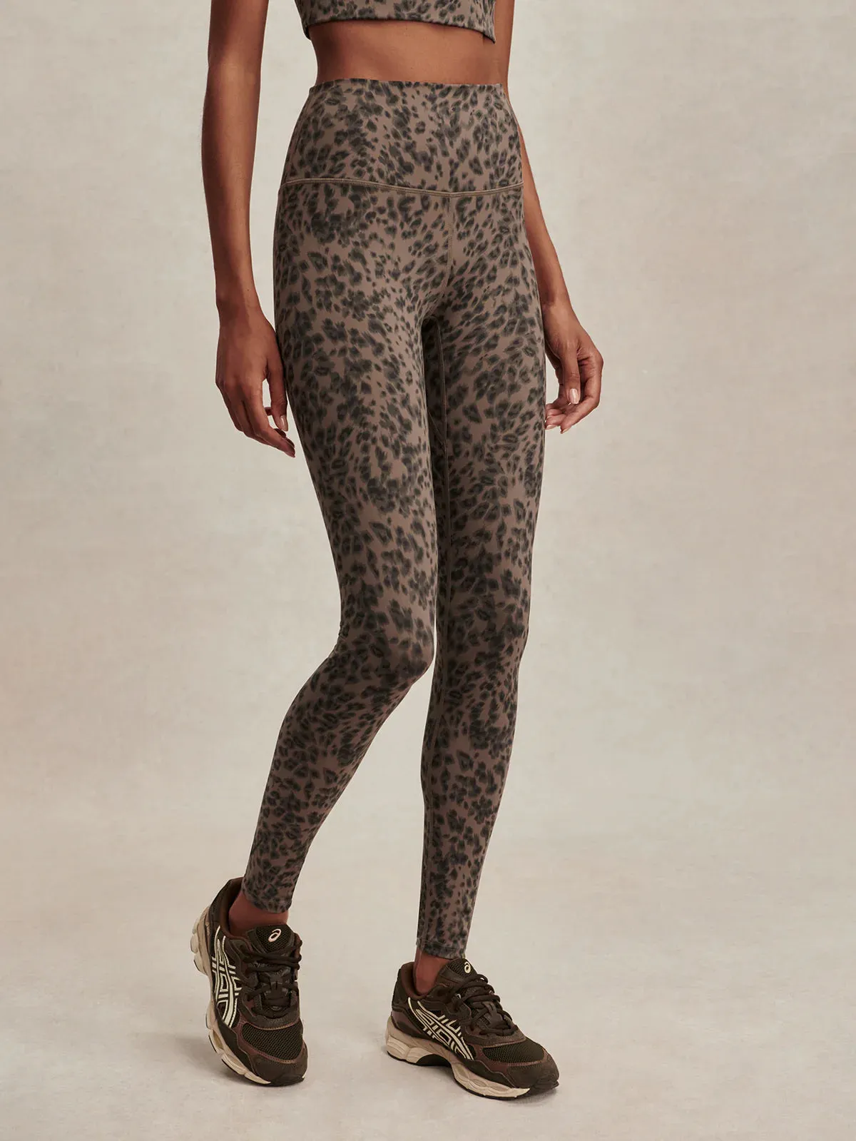 Varley FreeSoft High-Rise Legging 25" in Brown Contrast Cheetah SeamlessSidePanels
