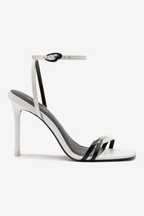 Wardrobe Base Vesper Sandal In White Leather