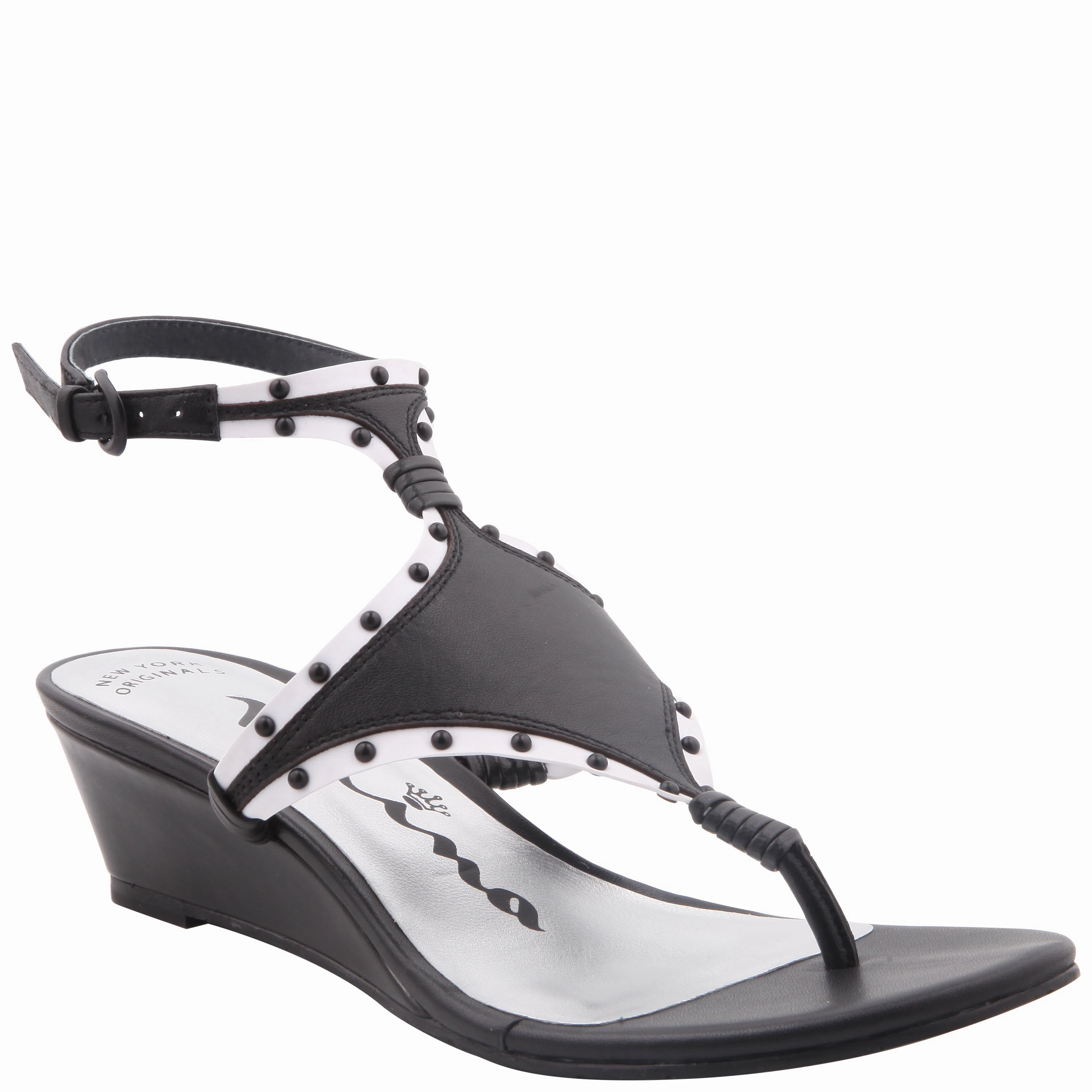 Durable Build Hiking Trails Kids Play VEVILLA-BLACK NAPPA/WHITE VINYL