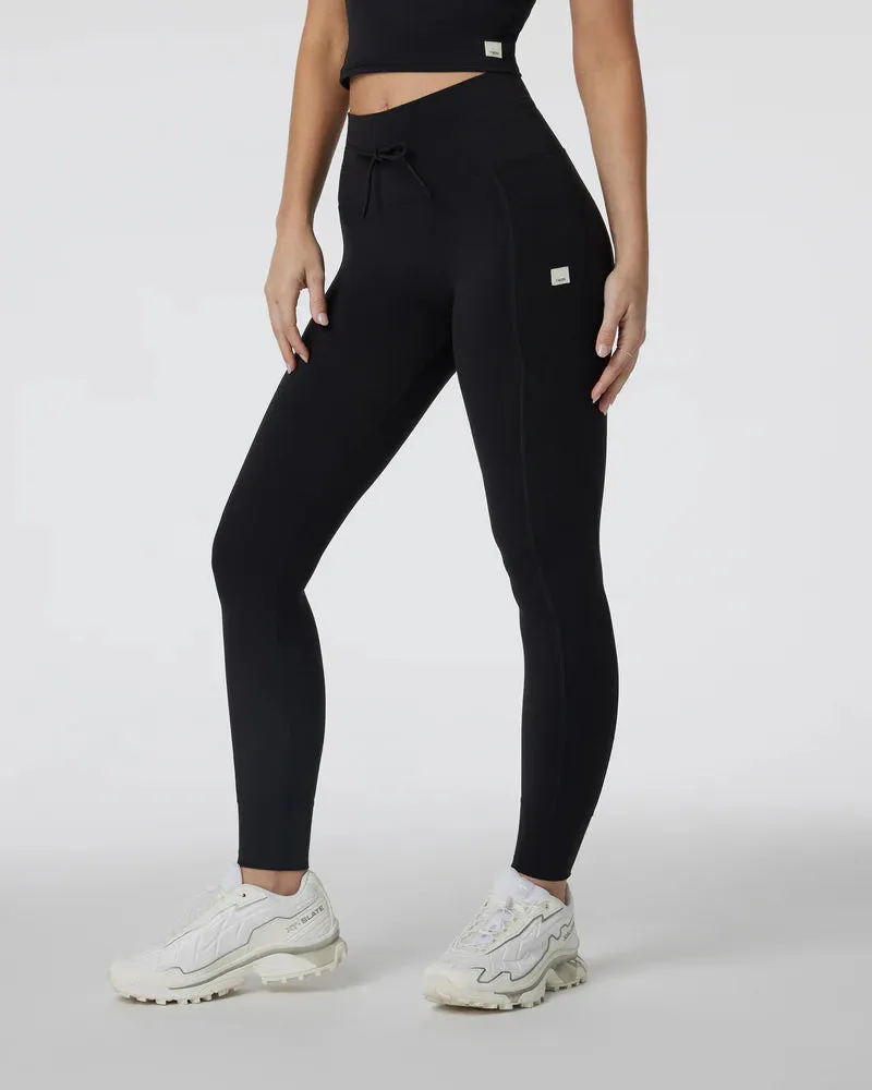 BondedShoulder vuori Women's Daily Pocket Legging in Black