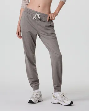 Tagless Labeling OdorResistant Fabric vuori Women's Performance Jogger in Chia Heather