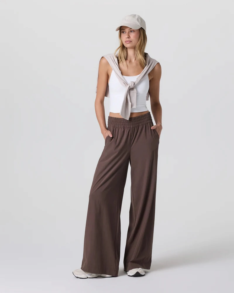 Durable Double Stitching vuori Women's Villa Wideleg Pant in Java