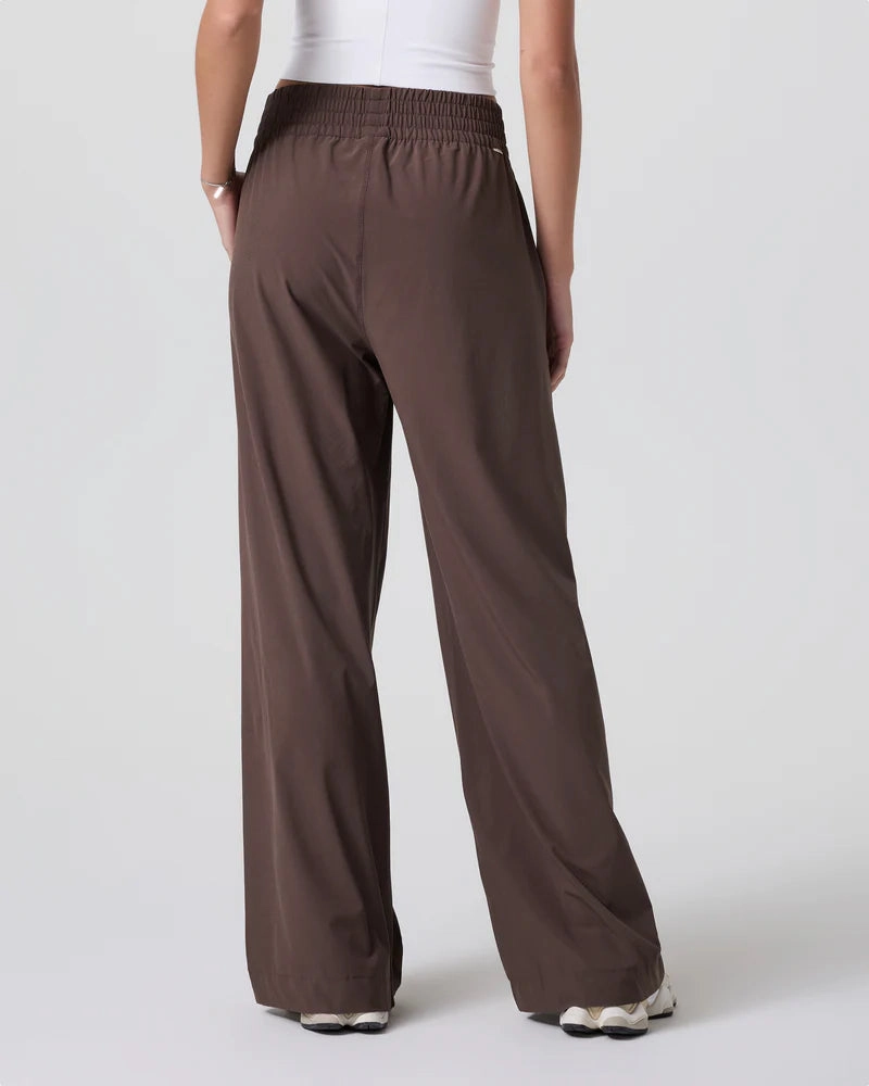 RelaxedFit vuori Women's Villa Wideleg Pant in Java