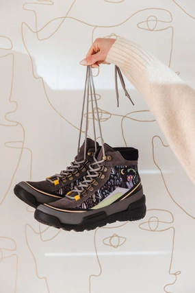 ventilation channels Hybrid style Loomi Trekk Boot