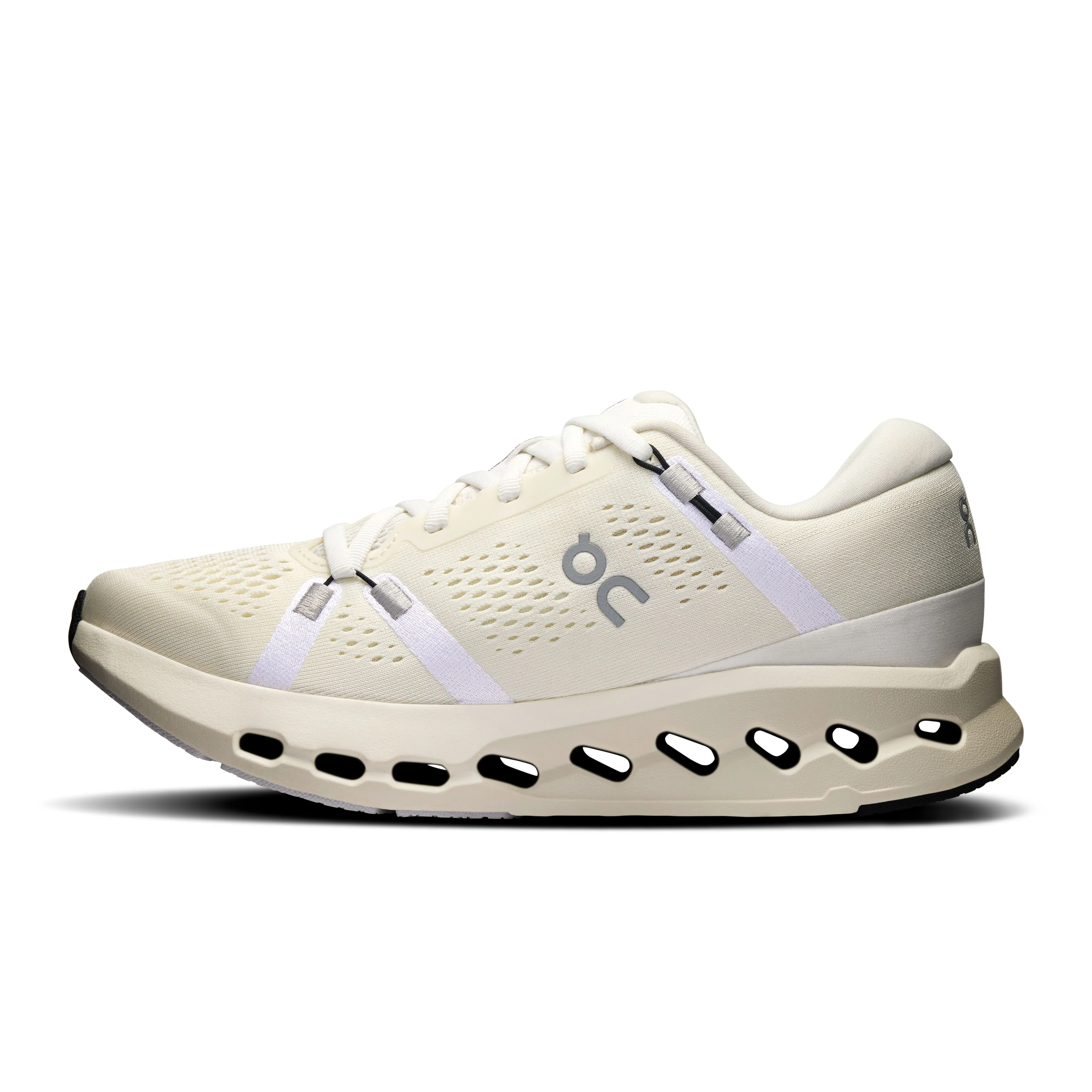 Women's On Cloudsurfer 2 Running Shoe in Ivory | Ivory Tagless Neckline BreathableBack