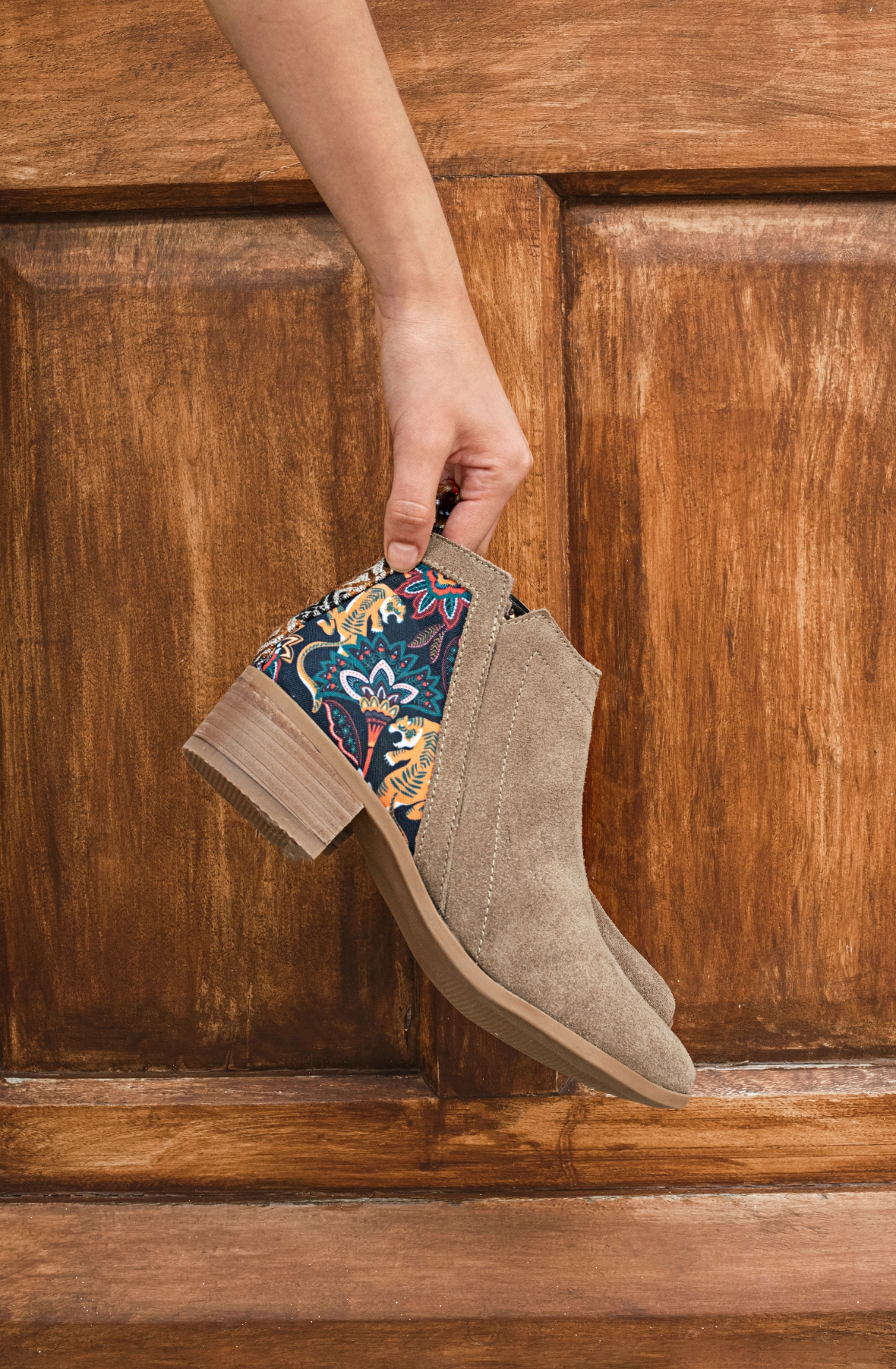 Yuuki Bootie Ergonomic Footbed Outdoor Travel